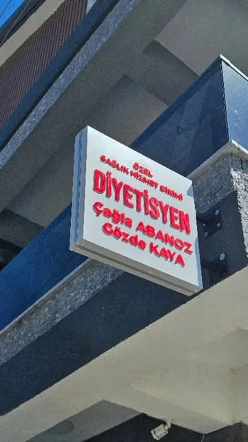 A-PLUS Reklam — Diyetisyen çift yönlü tabelası, Instagram gönderi kapağı