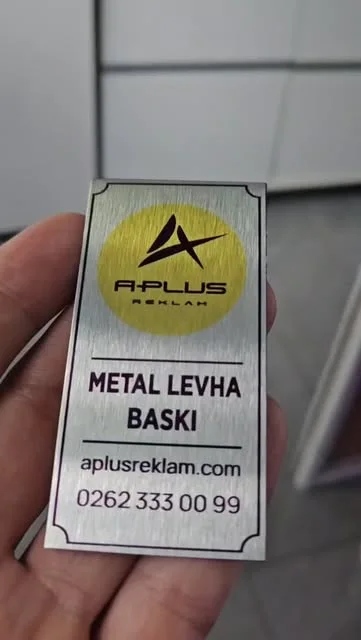 A-PLUS Reklam — Metal levha baskı, Instagram gönderi kapağı